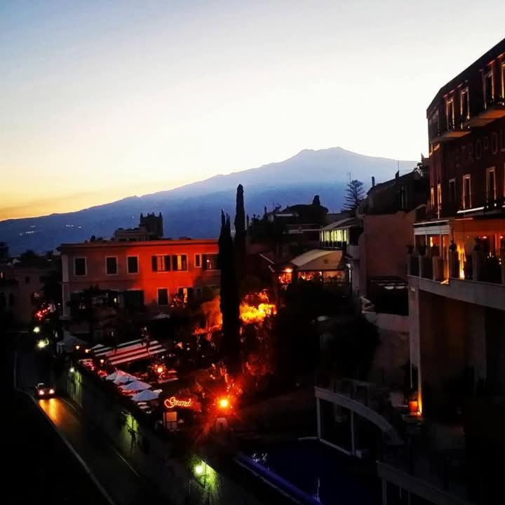 Casa Donna Rosaria Tra Etna E Taormina Apartment Riposto Exterior photo